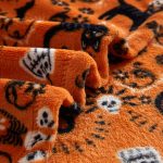 Way To Celebrate Halloween Jack-O'-Lantern Plush Oversized Couch Throw Blanket, Cream and Orange, 50 x 72 in - Image 7